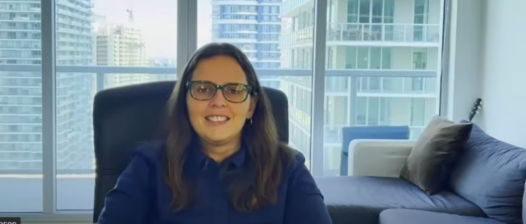 Nádia Vieira Desvenda os Segredos para uma Vida Financeira Próspera no Curso Online Viva Sempre com Dinheiro