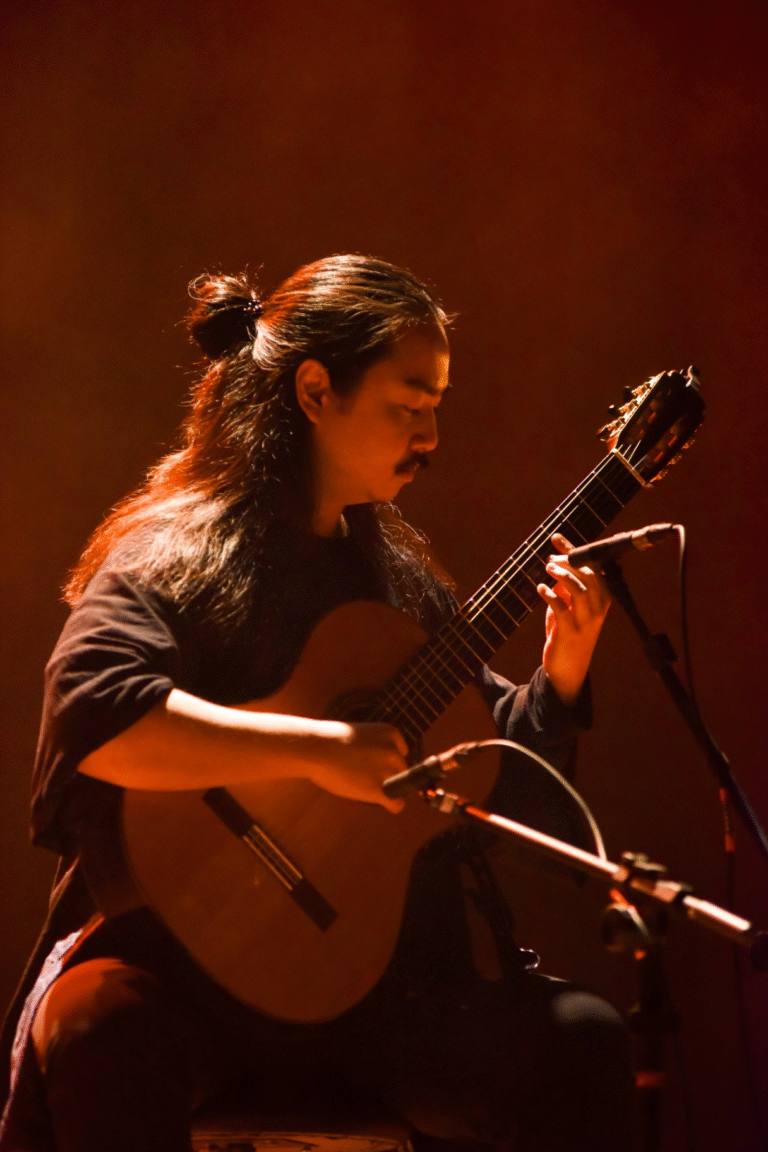 Método Violão 100 Arthur Endo: Aprenda a Tocar Violão Definitivamente (Do Zero ao Avançado)